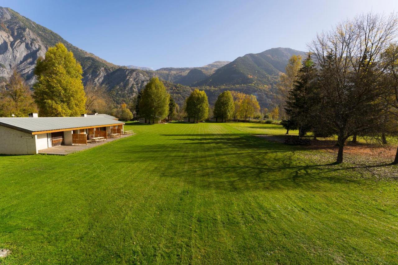 Gite Le Grand Renaud Le Bourg-dʼOisans Екстериор снимка