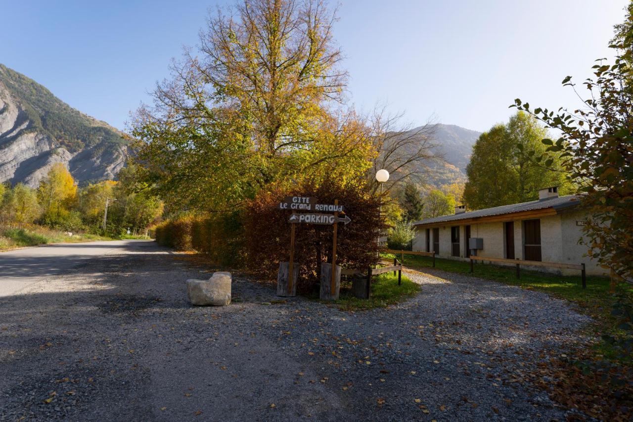 Gite Le Grand Renaud Le Bourg-dʼOisans Екстериор снимка